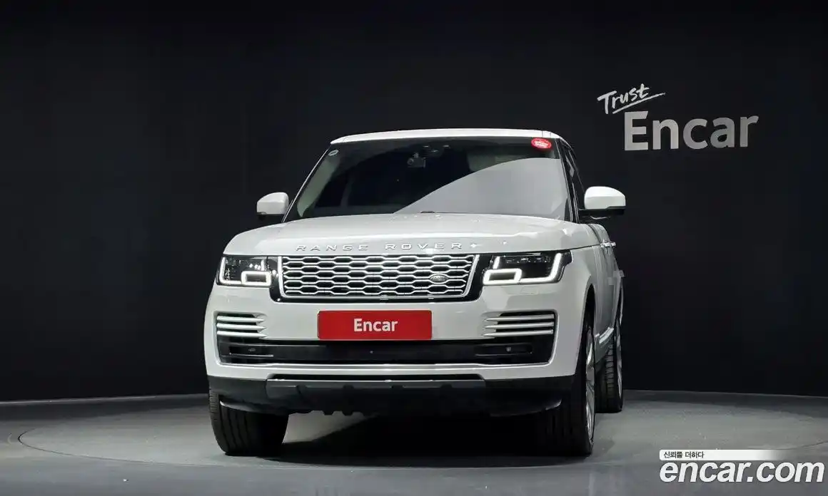 Land Rover Range-Rover 2018 4.4 Автомат в Москве № 213806, фото 3