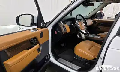 Land Rover Range-Rover 2018 4.4 Автомат в Москве № 213806, миниатюра 10