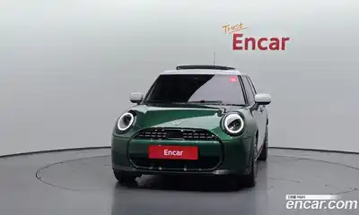 Mini Cooper 2025 2.0 Автомат в Москве № 213932, миниатюра 8