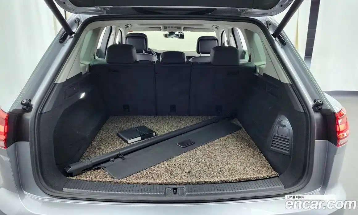 Volkswagen Touareg 2021 3.0 Автомат в Москве № 215086, фото 20