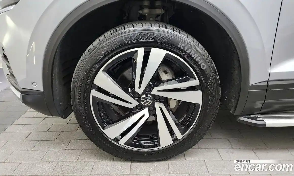 Volkswagen Touareg 2021 3.0 Автомат в Москве № 215086, фото 5