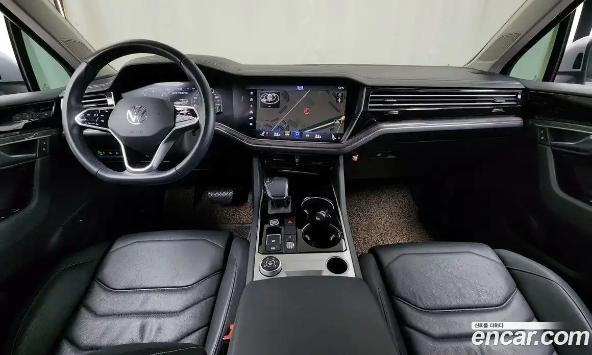 Volkswagen Touareg 2021 3.0 Автомат в Москве № 215086, фото 7