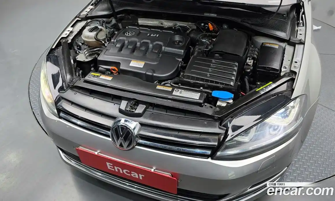 Volkswagen Golf 2013 2.0 Автомат в Москве № 215175, фото 12