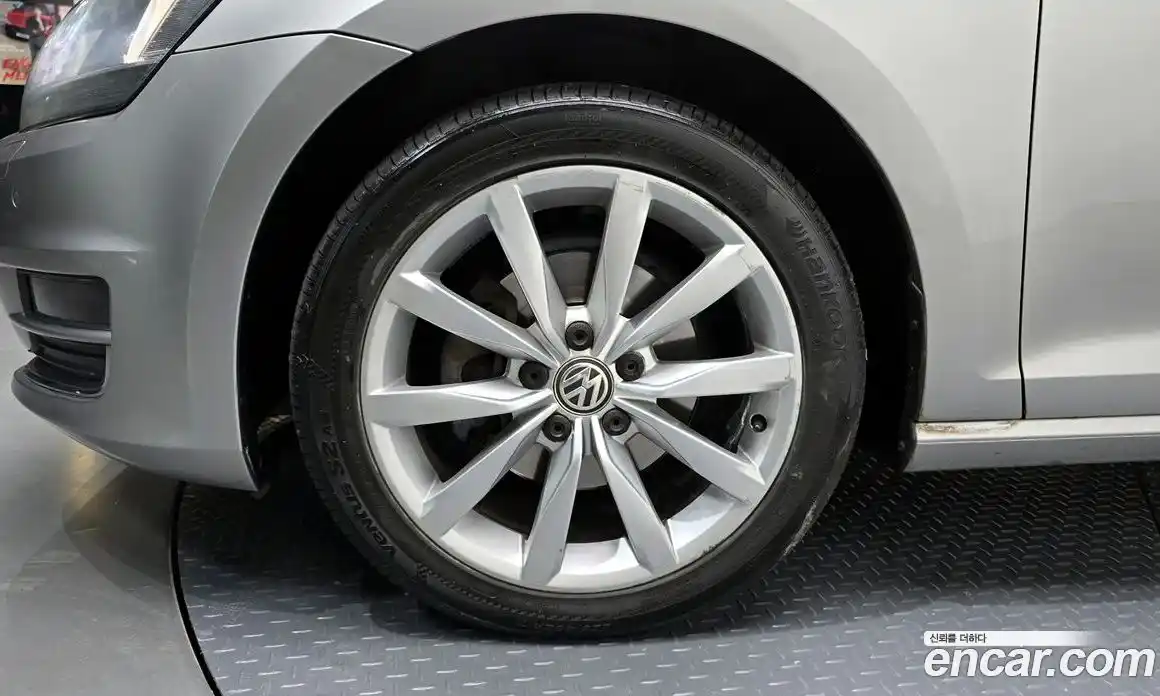 Volkswagen Golf 2013 2.0 Автомат в Москве № 215175, фото 6