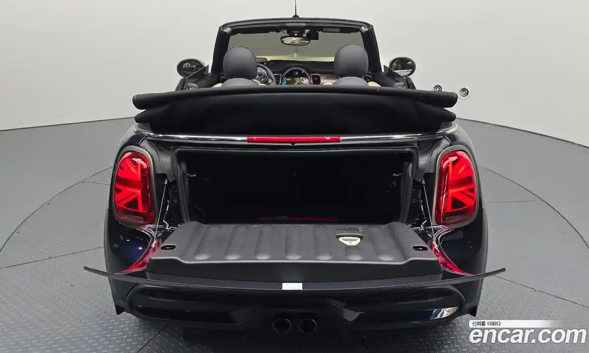 Mini Cooper Convertible 2024 2.0 Автомат в Москве № 220405, фото 11