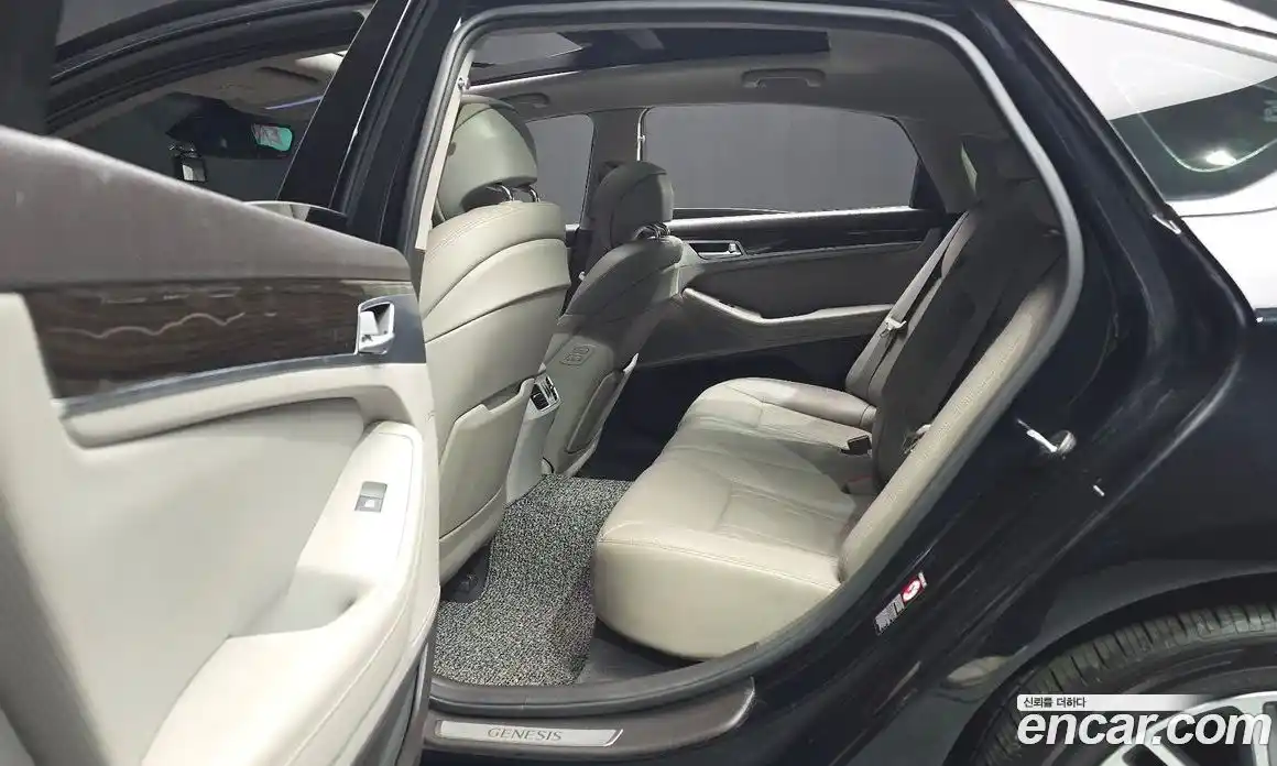 Genesis G80 2017 3.3 Автомат в Москве № 222820, фото 15