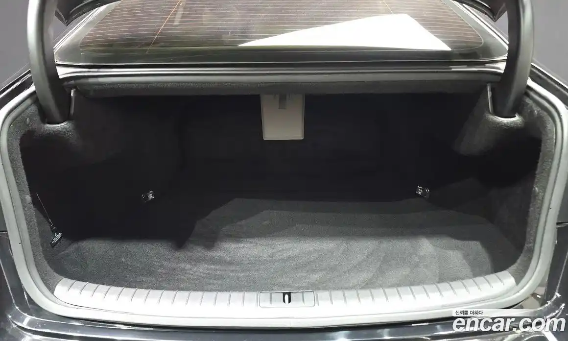 Genesis G80 2017 3.3 Автомат в Москве № 222820, фото 16