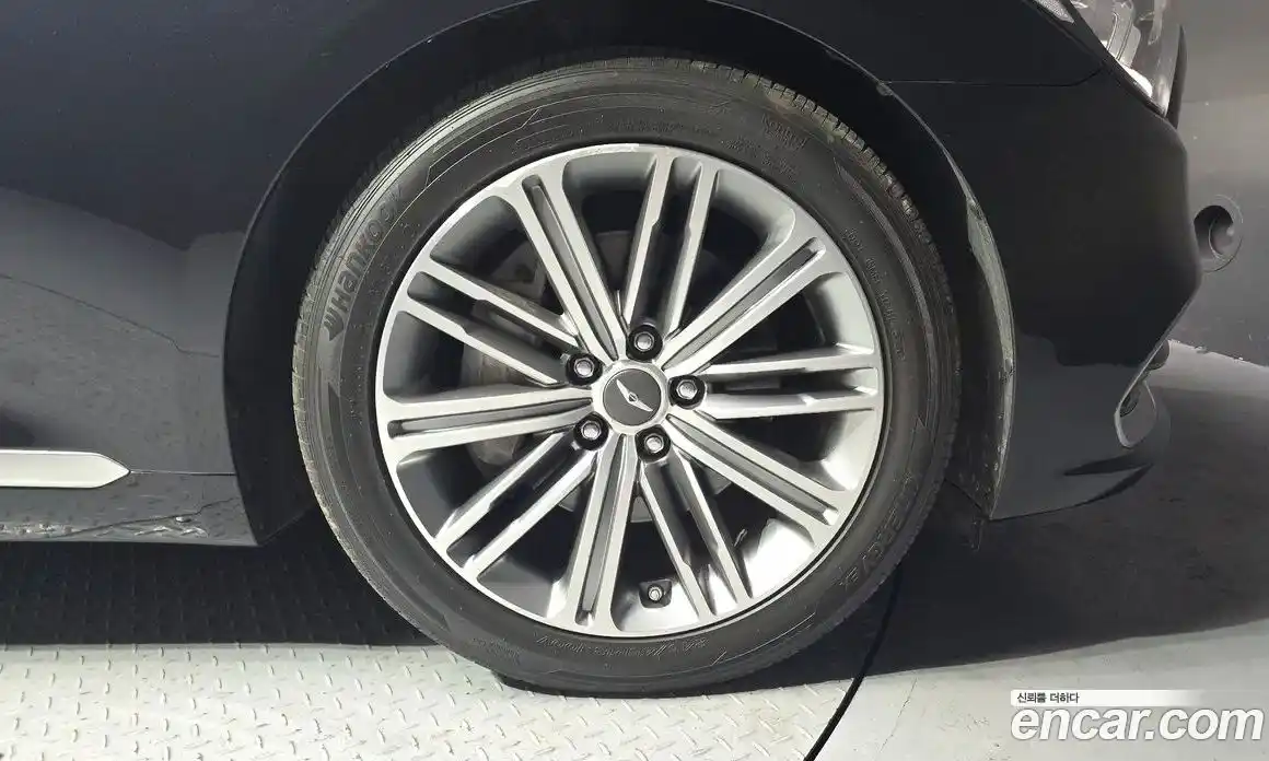 Genesis G80 2017 3.3 Автомат в Москве № 222820, фото 10