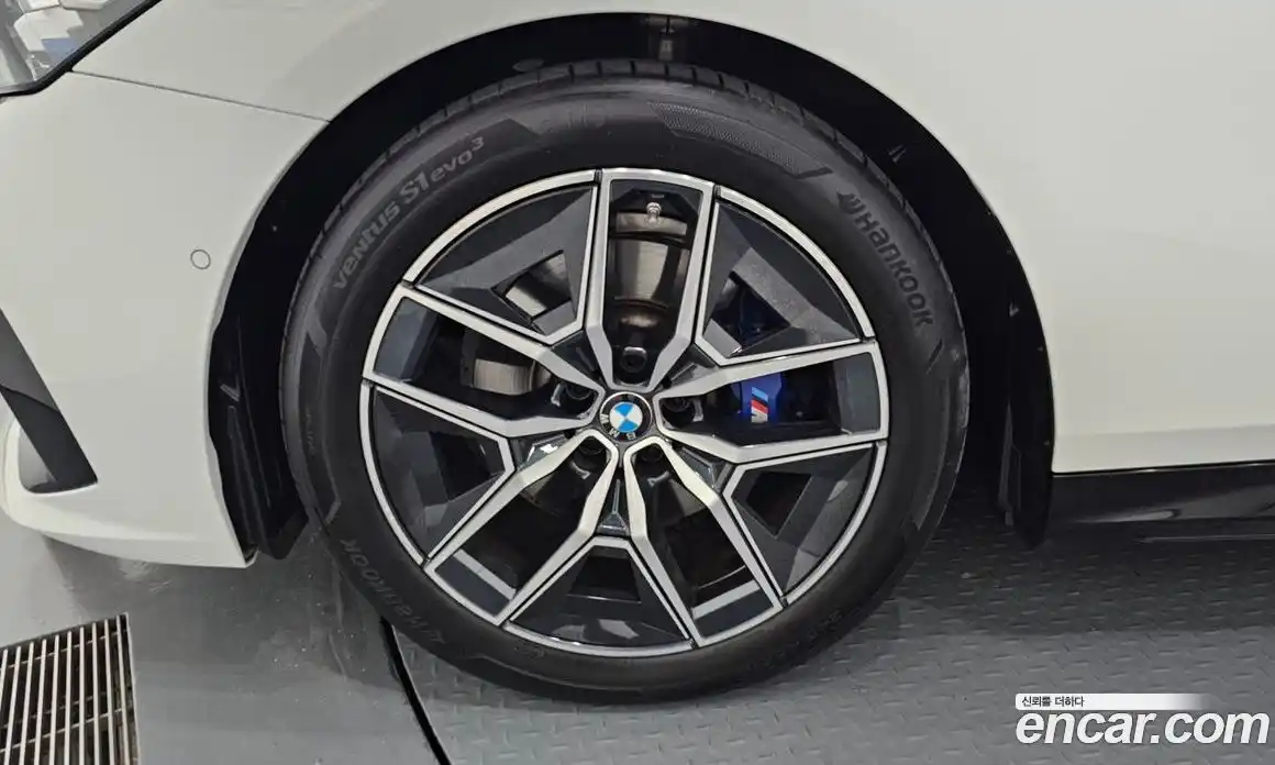 BMW 5-Series 2024 2.0 Автомат в Москве № 228045, фото 20