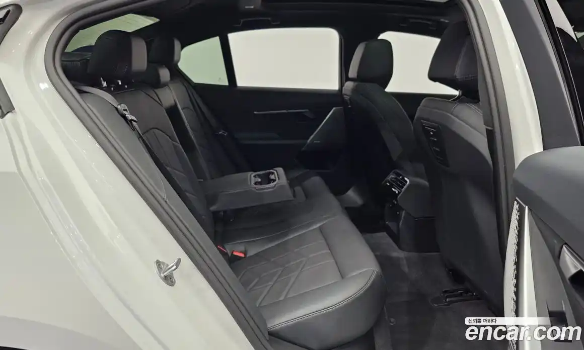 BMW 5-Series 2024 2.0 Автомат в Москве № 228045, фото 5