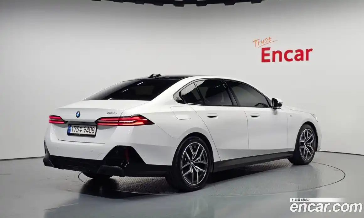 BMW 5-Series 2024 2.0 Автомат в Москве № 228045, фото 9