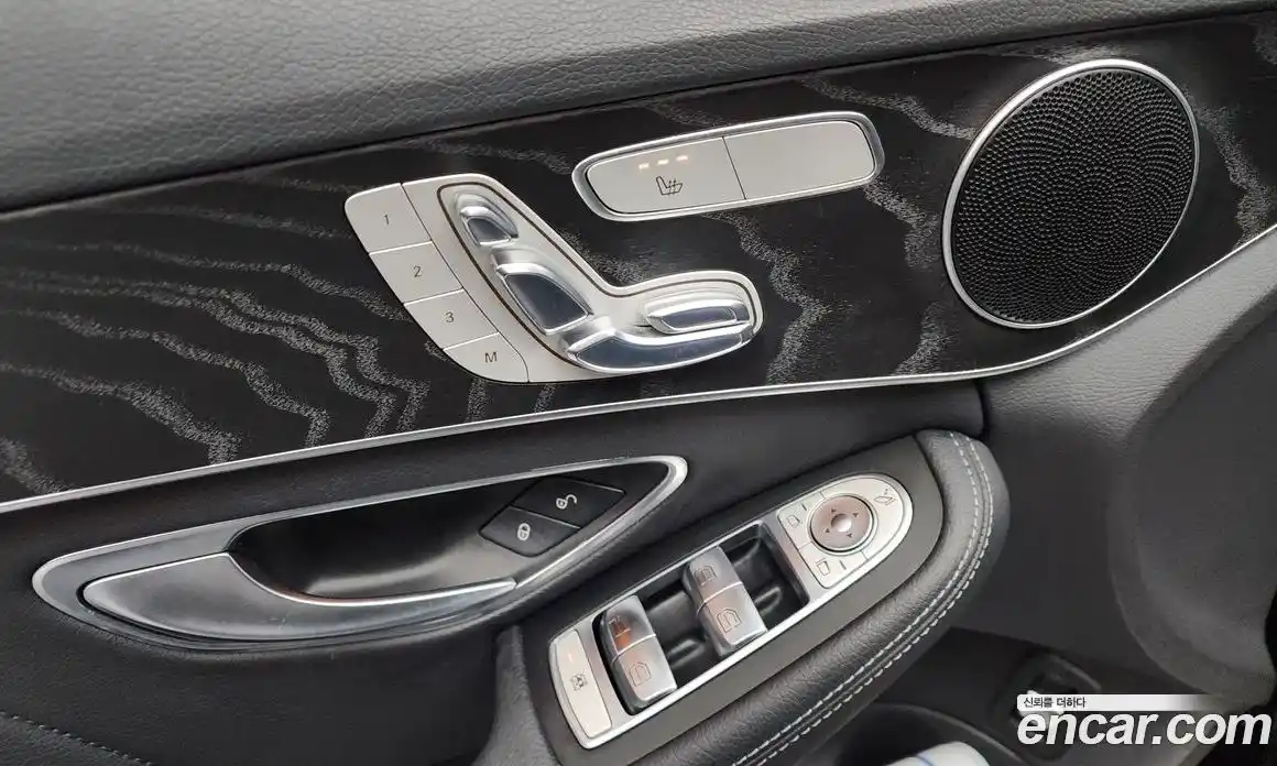 Mercedes-Benz C-Class 2017 2.0 Автомат в Москве № 229558, фото 1