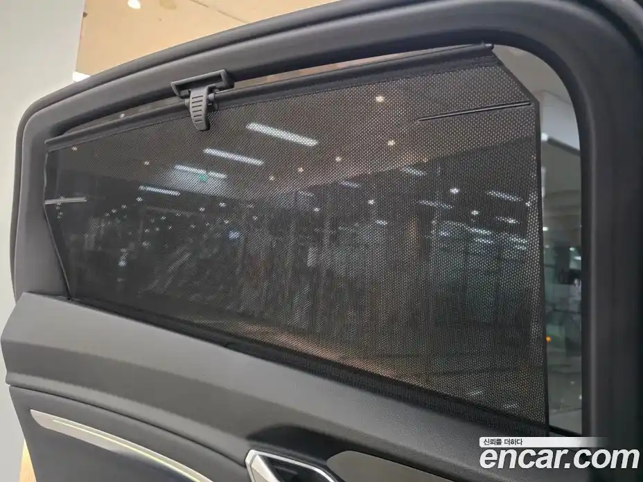 Audi e-tron 2023 Автомат в Москве № 230351, фото 16