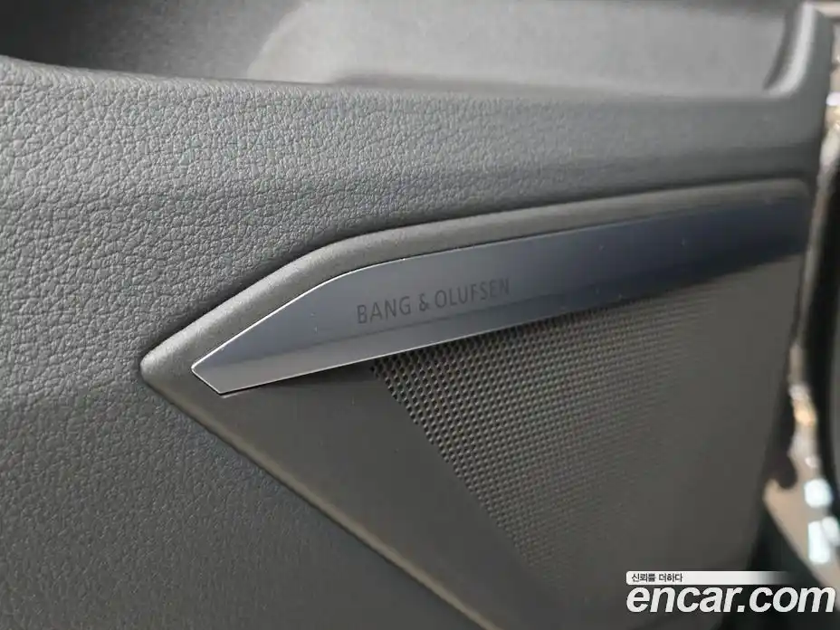 Audi e-tron 2023 Автомат в Москве № 230351, фото 17