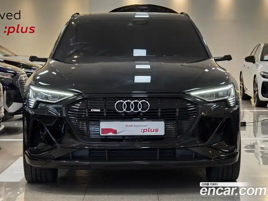 Audi e-tron 2023 Автомат в Москве № 230351, фото 3