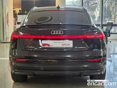 Audi e-tron 2023 Автомат в Москве № 230351, миниатюра 4