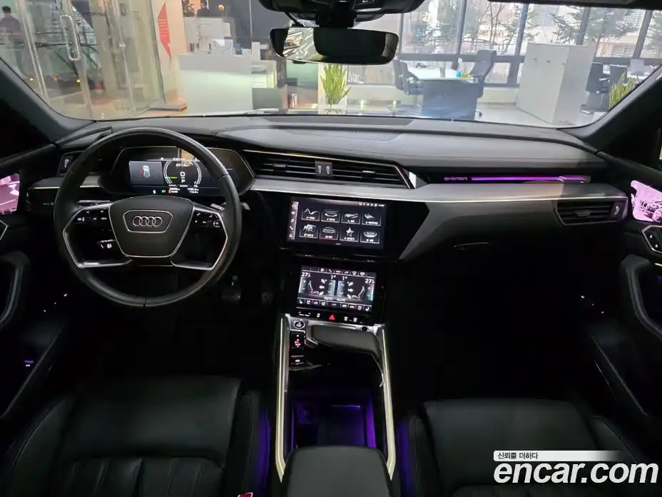 Audi e-tron 2023 Автомат в Москве № 230351, фото 7