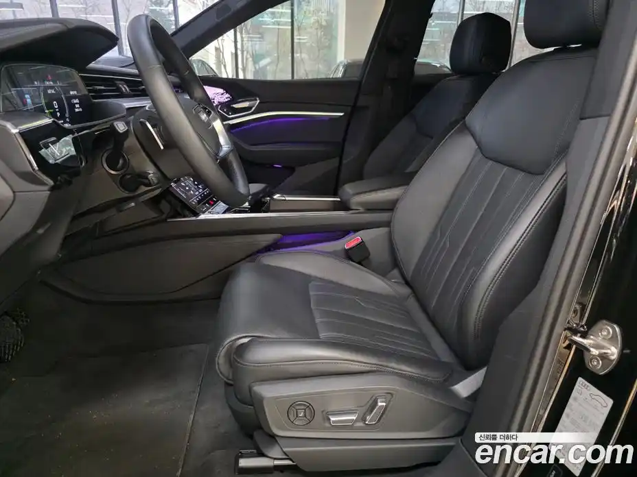 Audi e-tron 2023 Автомат в Москве № 230351, фото 10