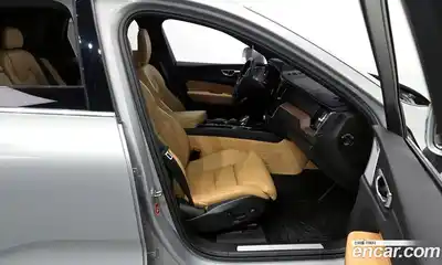 Volvo XC60 2023 2.0 Автомат в Москве № 230491, миниатюра 12