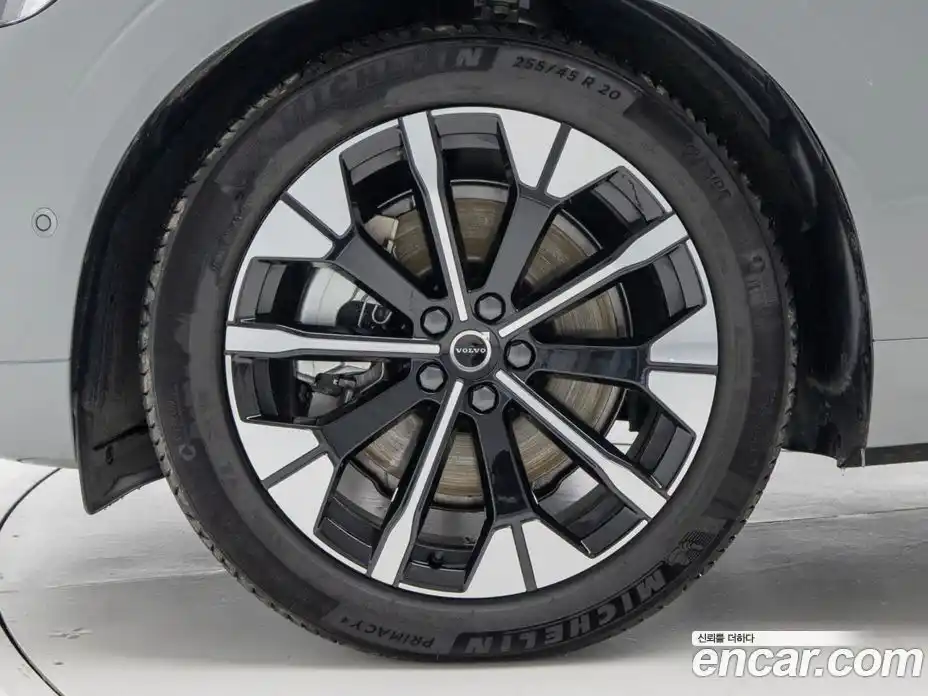 Volvo XC60 2026 2.0 Автомат в Москве № 230774, фото 5