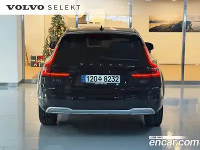 Volvo V90 2024 2.0 Автомат в Москве № 230851, миниатюра 4