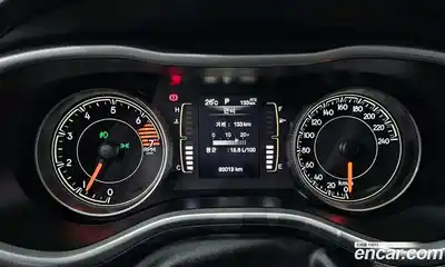 Jeep Cherokee 2018 2.4 Автомат в Москве № 232630, миниатюра 2