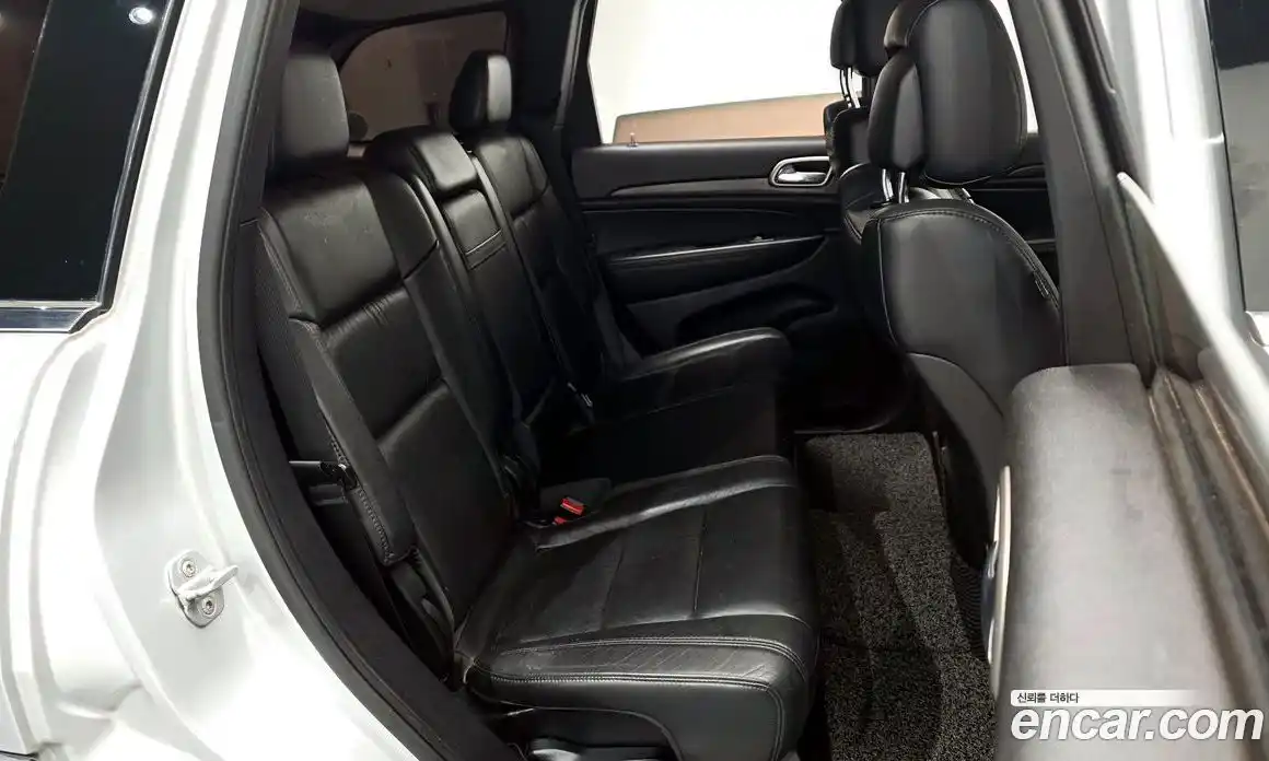 Jeep Cherokee 2011 3.0 Автомат в Москве № 232758, фото 7