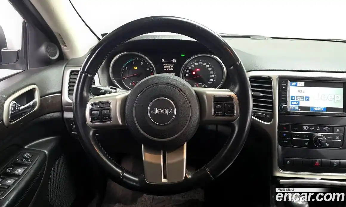 Jeep Cherokee 2011 3.0 Автомат в Москве № 232758, фото 8