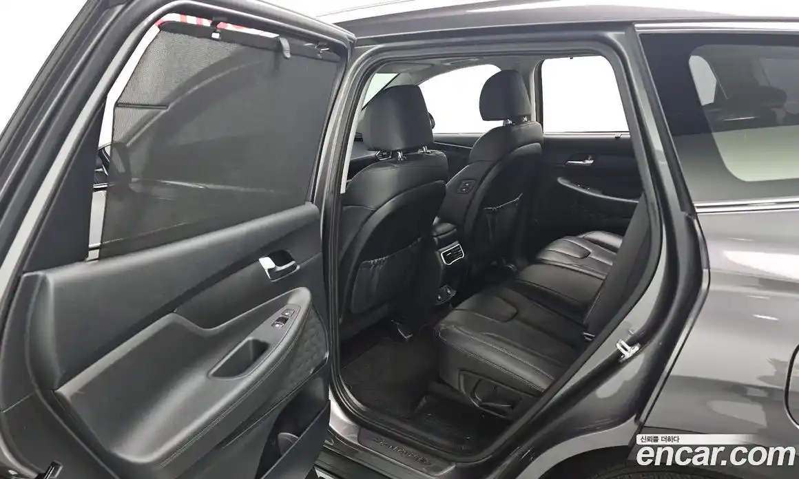 Hyundai Santa Fe 2022 1.6 Автомат в Москве № 2383, фото 16