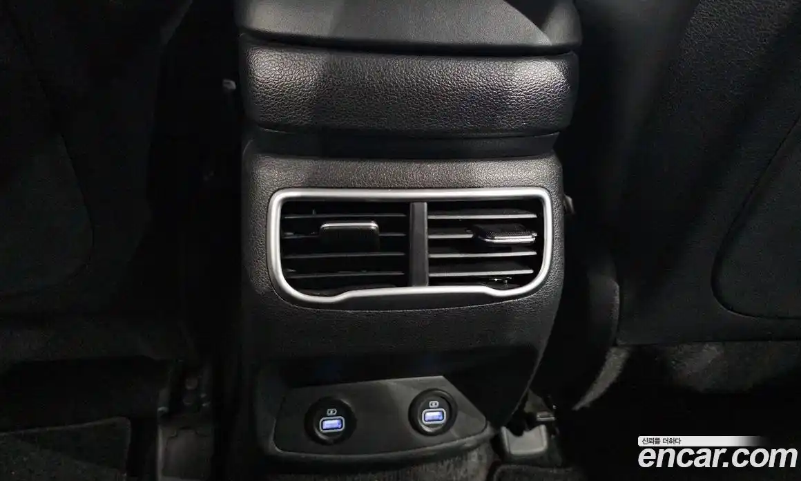 Hyundai Santa Fe 2022 1.6 Автомат в Москве № 2383, фото 5