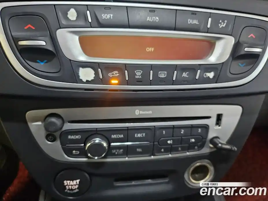 Renault SM3 2015 1.6 Автомат в Москве № 244389, фото 12