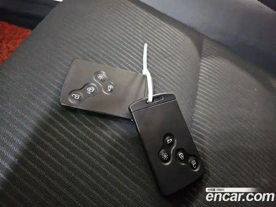 Renault SM3 2015 1.6 Автомат в Москве № 244389, фото 13