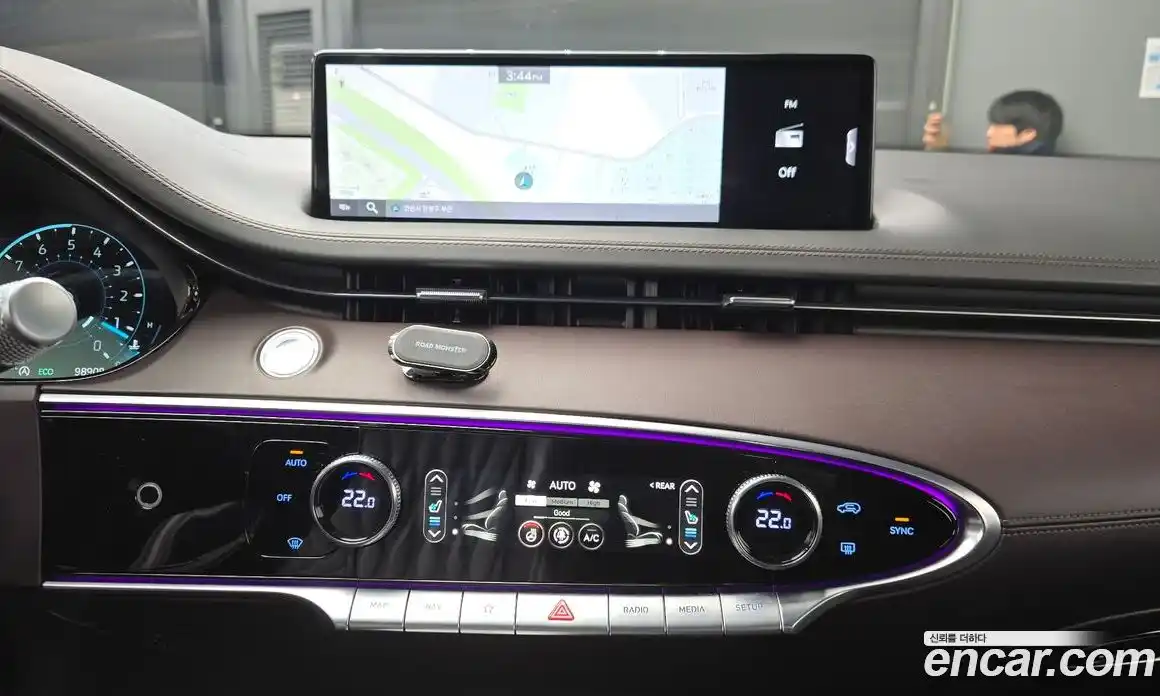 Genesis GV70 2021 2.5 Автомат в Москве № 25056, фото 1