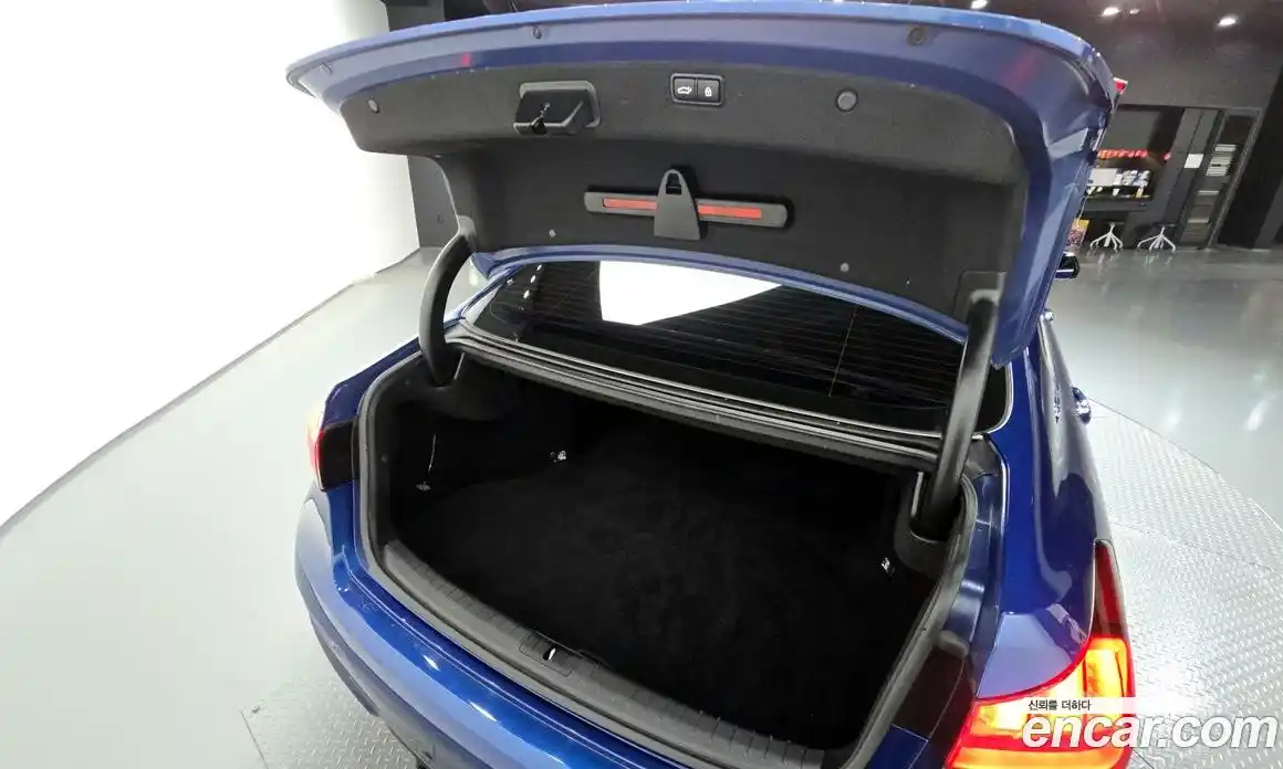 Genesis G80 2017 3.3 Автомат в Москве № 25406, фото 19