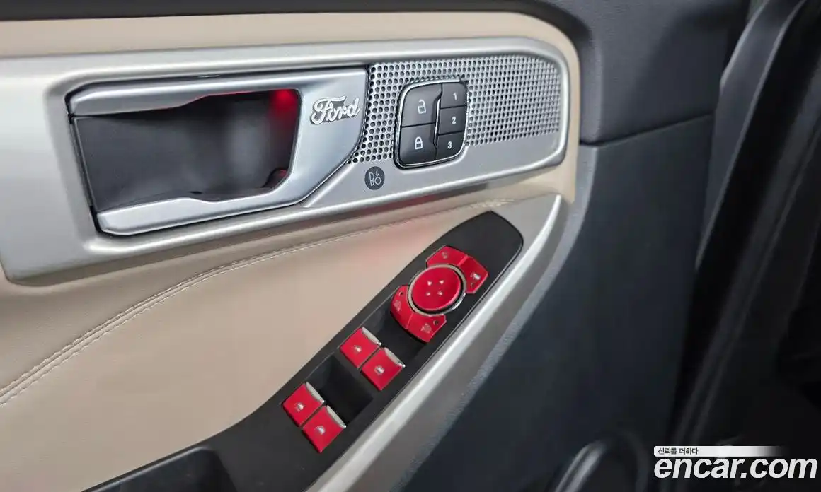 Ford Explorer 2023 2.3 Автомат в Москве № 255377, фото 19