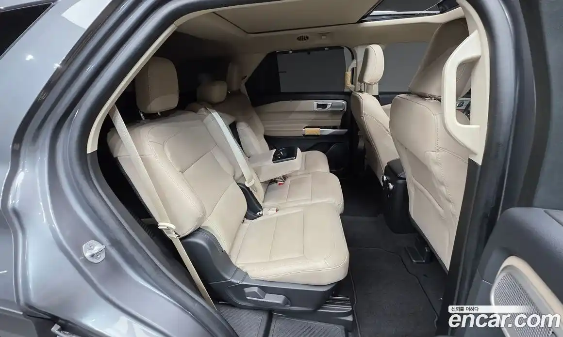 Ford Explorer 2023 2.3 Автомат в Москве № 255377, фото 4