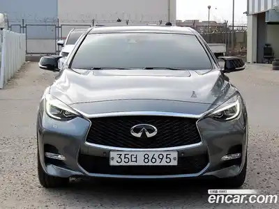Infiniti Q30, 2017