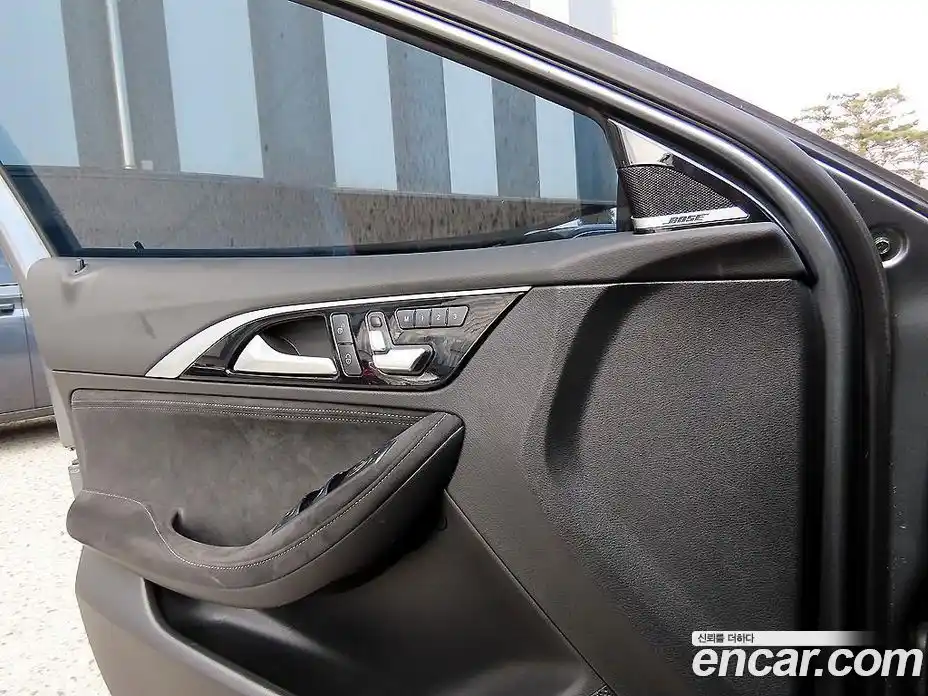 Infiniti Q30 2017 2.0 Автомат в Москве № 256201, фото 11