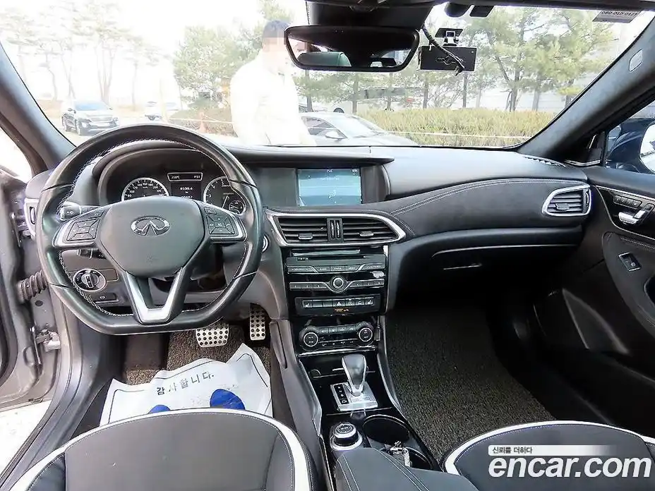 Infiniti Q30 2017 2.0 Автомат в Москве № 256201, фото 7