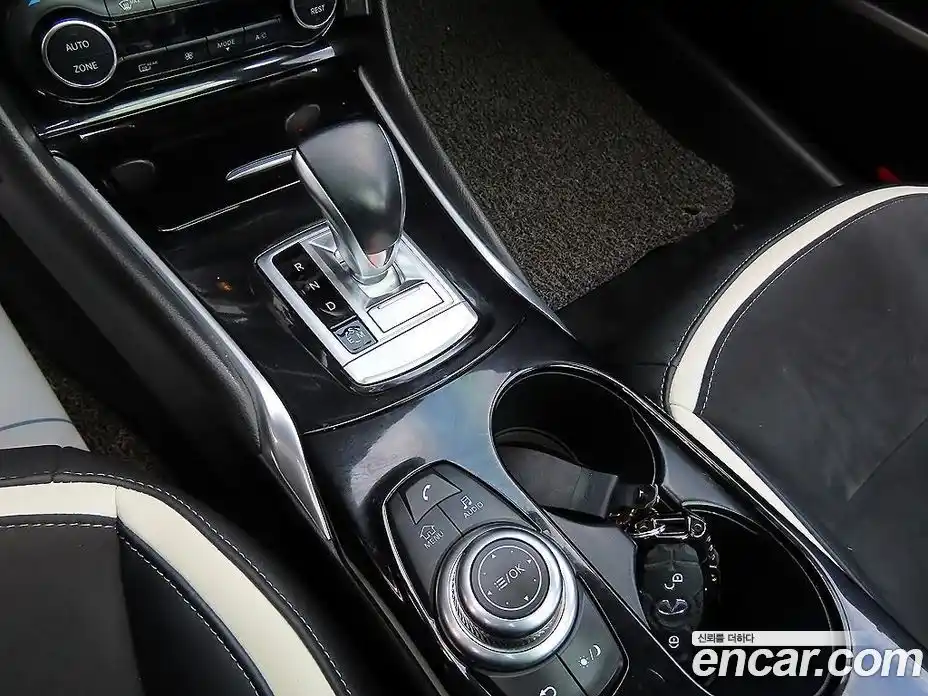 Infiniti Q30 2017 2.0 Автомат в Москве № 256201, фото 10