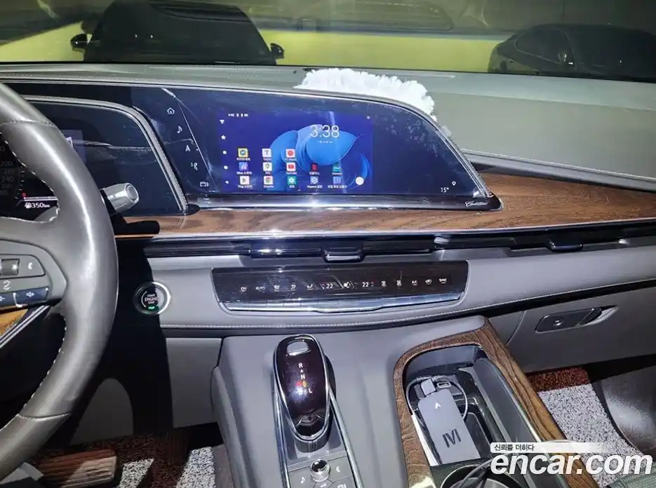 Cadillac Escalade 2023 6.2 Автомат в Москве № 256505, фото 3