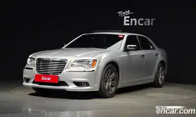 Chrysler 300C, 2012