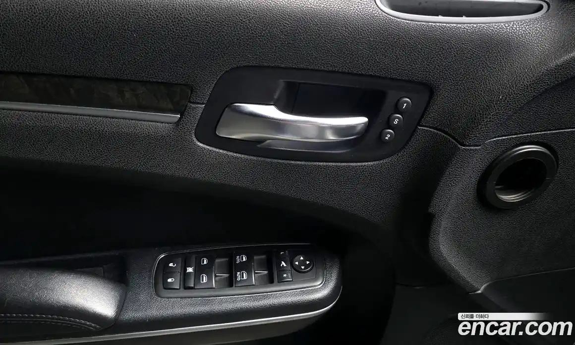 Chrysler 300C 2012 3.6 Автомат в Москве № 256766, фото 17