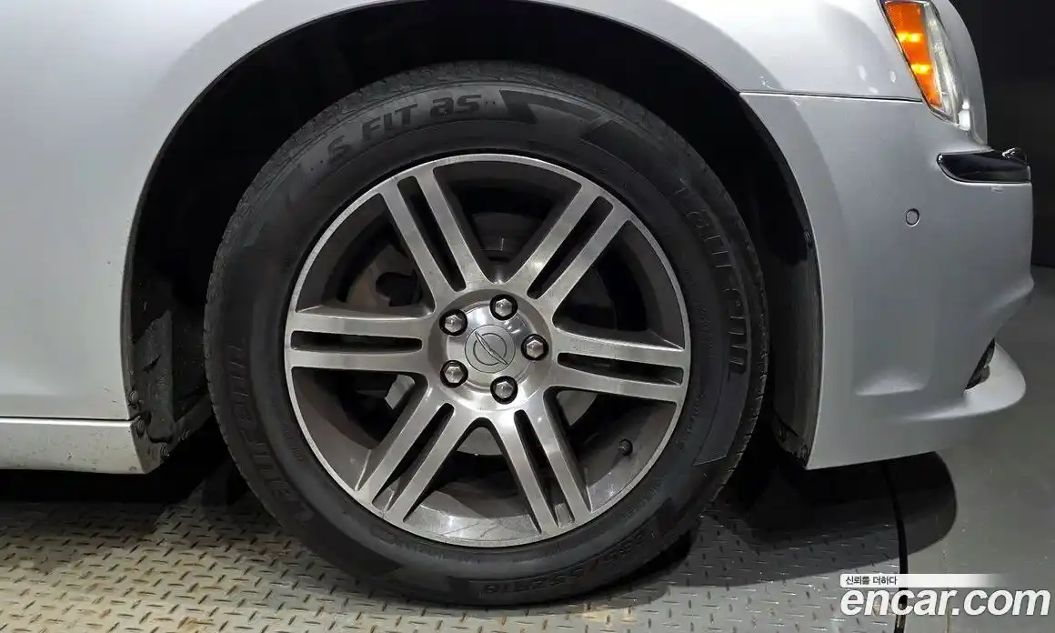 Chrysler 300C 2012 3.6 Автомат в Москве № 256766, фото 5