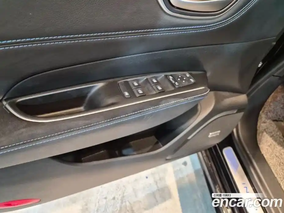 Renault SM6 2024 1.8 Автомат в Москве № 265867, фото 11