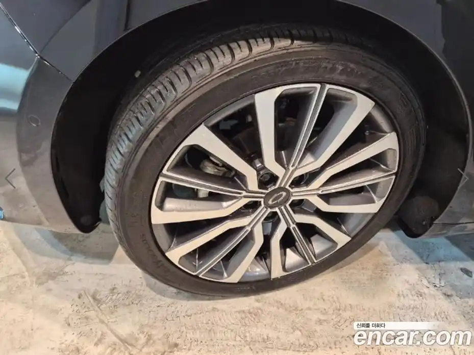 Renault SM6 2024 1.8 Автомат в Москве № 265867, фото 19