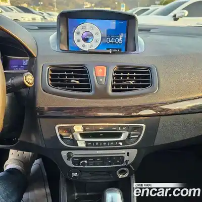 Renault SM3 2015 1.6 Автомат в Москве № 266436, миниатюра 11