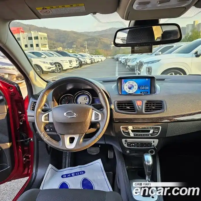 Renault SM3 2015 1.6 Автомат в Москве № 266436, фото 13