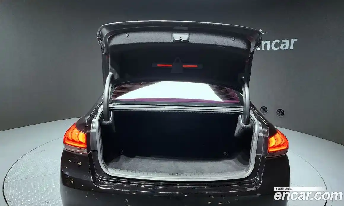 Genesis G80 2018 3.3 Автомат в Москве № 26836, фото 16