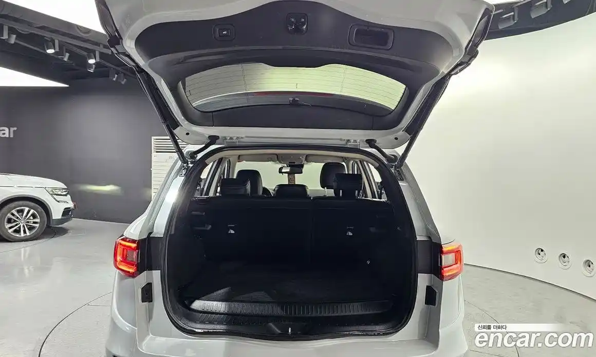 Renault QM6 2020 2.0 Автомат в Москве № 276016, фото 16